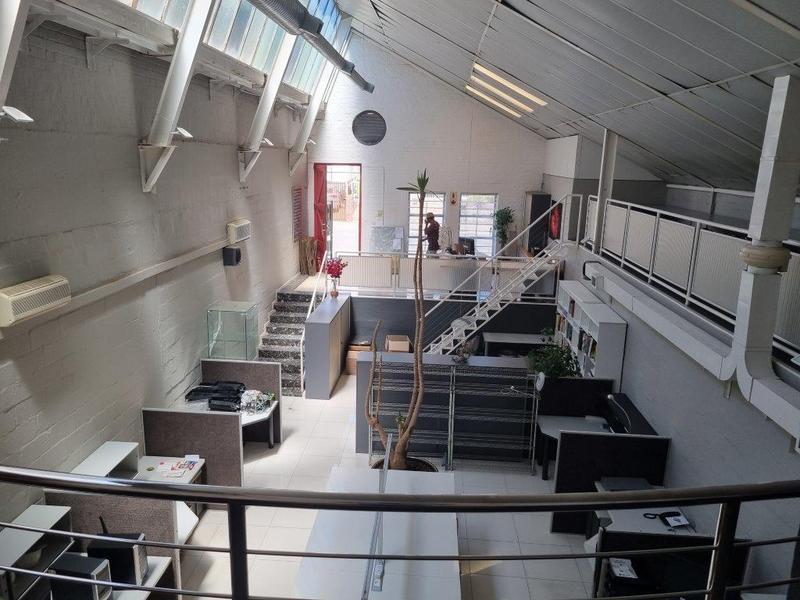 To Let commercial Property for Rent in Mowbray Western Cape